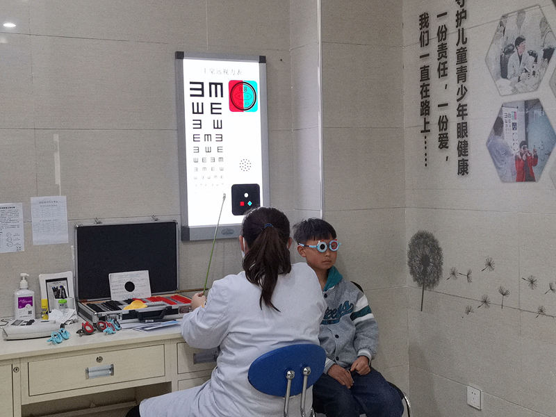 “真假”性近視傻傻分不清楚？出現(xiàn)以下癥狀家長務(wù)必重視！